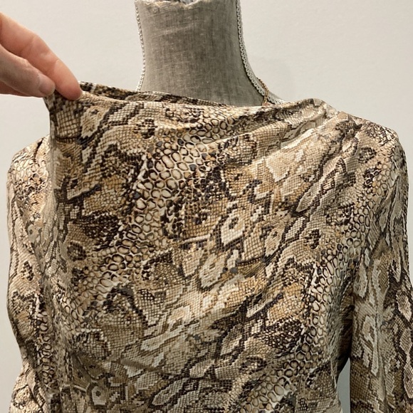 Bcbgmaxazria Romper Marcelle Python Print Silk  Shorts - Picture 15 of 16